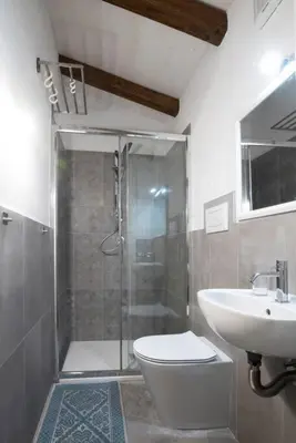 Bagno di Casa tipica nel borgo antico