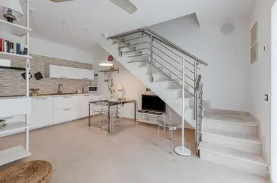 Cucina o angolo cottura di GuestHost - Pula Comfy Apartment w Private Parking