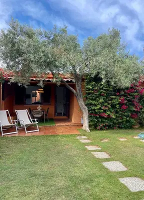 Giardino di Domu Mea 1 min a Piedi dal Mare