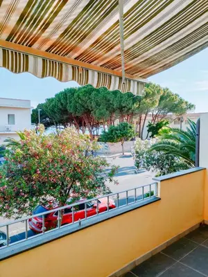 Giardino di Incantevole appartamento al primo piano con terrazzo