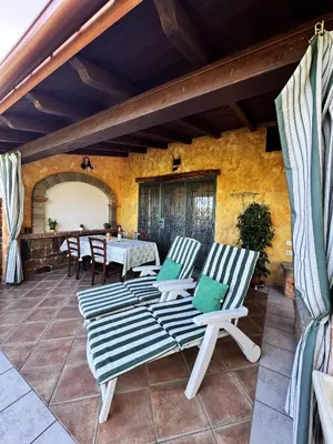 Patio o area all'aperto di L'Uliveto HOLIDAY HOUSE