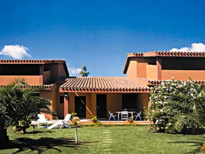 Giardino di Apartment Marrone-7 by Interhome