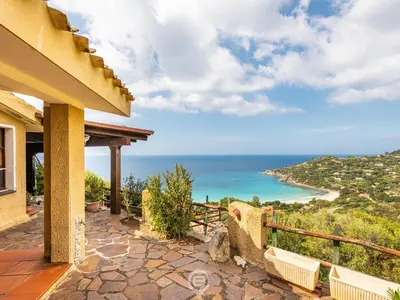 Paesaggio naturale nelle vicinanze della casa vacanze
