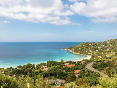 Paesaggio naturale nelle vicinanze della casa vacanze