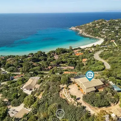 Enchanting Seaview Getaway