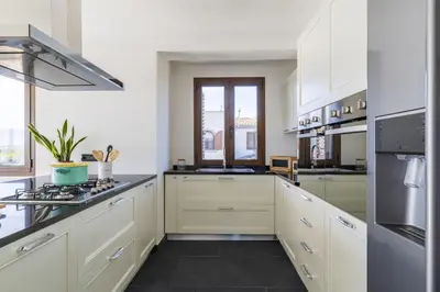 Cucina o angolo cottura di Lighthouse Holiday Home