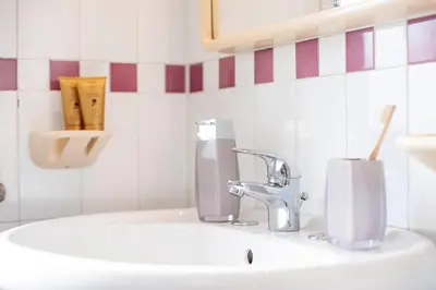 Bagno di [Torregrande]APT.3 - Vicino al mare - Free Wi-Fi
