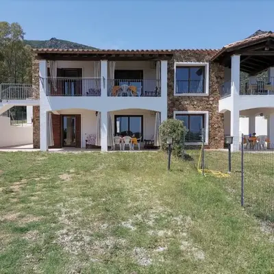 Piccolo Residence vicino alla spiaggia con bellissima vista mare