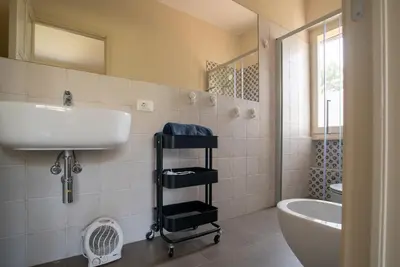 Bagno di GuestHost - Baccu Mandara Sea View Modern Villa with Parking!