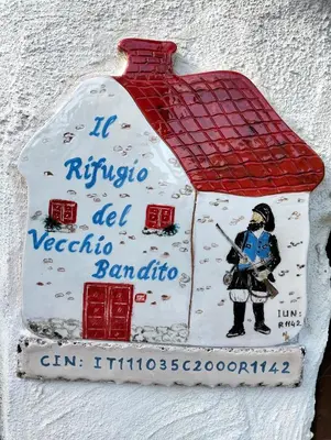Certificato, attestato, insegna o altro documento esposto da Il Rifugio del vecchio Bandito
