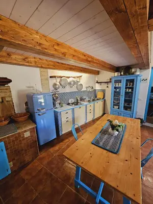 Cucina o angolo cottura di Casa Vacanze L'Ulivo di Ugo