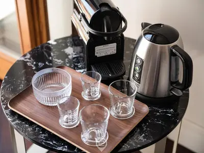 Set per la preparazione di tè e caffè presso Verso Suites