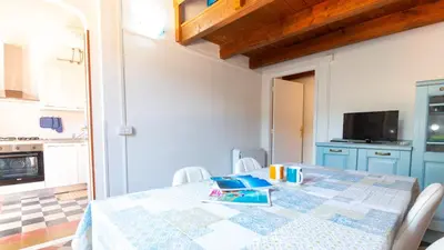 Cucina o angolo cottura di La Finestra Sul Mare-Sea stay