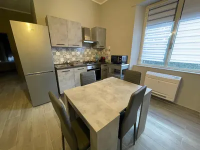 Cucina o angolo cottura di APPARTAMENTO ELEGANTE CARBONIA