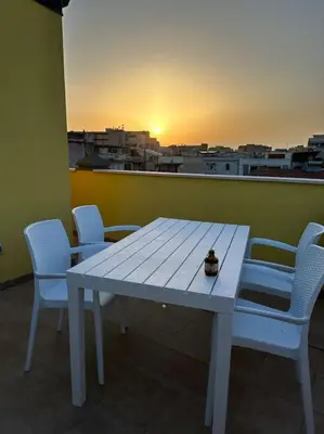 Alba o tramonto visti dall'interno dell'appartamento o dai dintorni