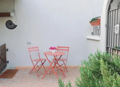 Planimetria di NAUTILUS - monolocale seminterrato con finestre