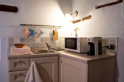 Cucina o angolo cottura di Casa storica Austis, Sardegna
