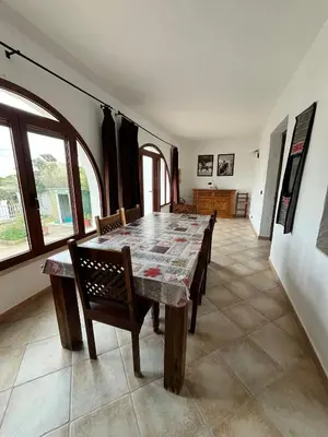 Area soggiorno di Angelica's beachside apartment