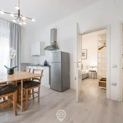 Garibaldi Central Apartment