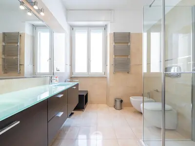Bagno di Comfort Corner in Via Dante