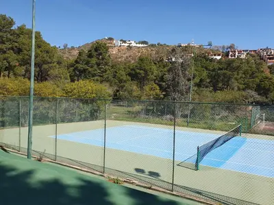 Attività di tennis o squash presso la casa vacanze o nelle vicinanze