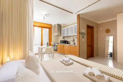 Cucina o angolo cottura di Ice Apartment - Free Wifi & Parking