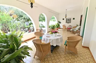 Giardino di IzzHome Coloniale