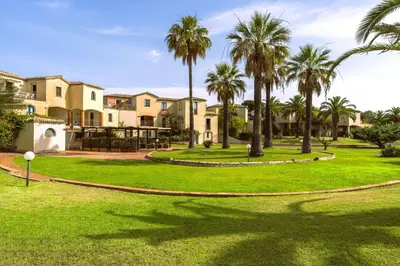 Giardino di ISA-Baia delle Palme residence