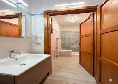 Bagno di Casa Ambra - Villetta con vista, giardino e BBQ