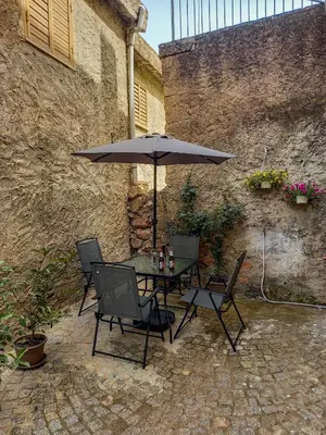 Patio o area all'aperto di 'Al Vico Dante'