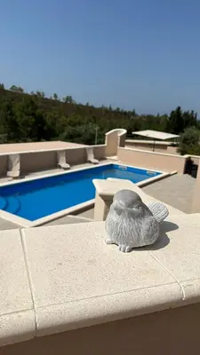 Piscina di Villa Blue Paradise Relax con piscina a pochi minuti da Cagliari e dal mare o nelle vicinanze