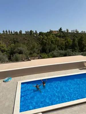 Piscina di Villa Blue Paradise Relax con piscina a pochi minuti da Cagliari e dal mare o nelle vicinanze