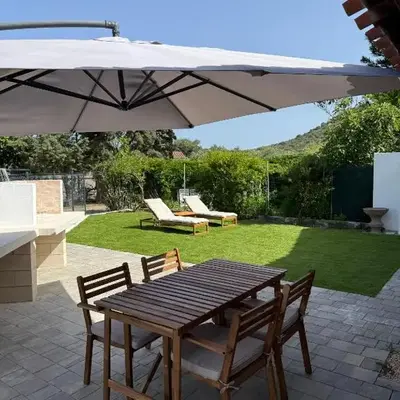 Villa Alice - Villetta con giardino privato a pochi minuti dal mare - Villasimius