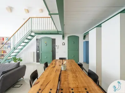 Area soggiorno di San Diego - Bright and Colourful loft with Cathedral view