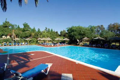 Piscina di Residence Baia delle Palme nm1222 o nelle vicinanze