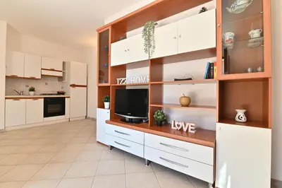 Cucina o angolo cottura di IzzHome Lemon Tree