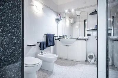 Bagno di GuestHost - Quartu Sant'Elena Bright Flat with Balcony!