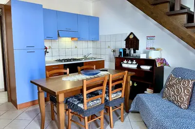 Cucina o angolo cottura di Cabras casa vacanze a 2 piani