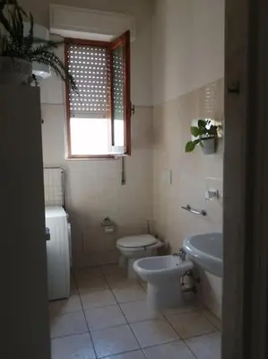 Bagno di Casa con giardino vicina a Cagliari e aeroporto