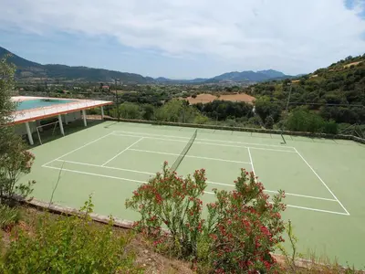 Attività di tennis o squash presso l'appartamento o nelle vicinanze