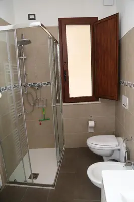 Bagno di GuestHost - Al civico 5 - Mondern Apartments & Suite!