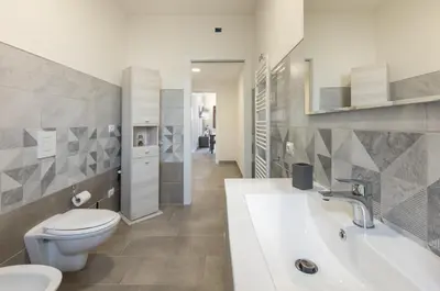 Bagno di GuestHost - Al civico 5 - Mondern Apartments & Suite!