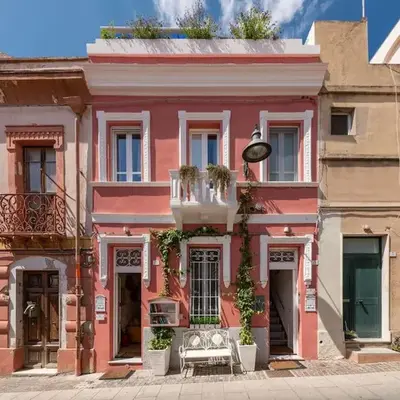 CHARMING HOUSE con doccia sensoriale e cortile interno - CENTRO STORICO