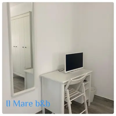 TV o dispositivi per l'intrattenimento presso Il mare b&b