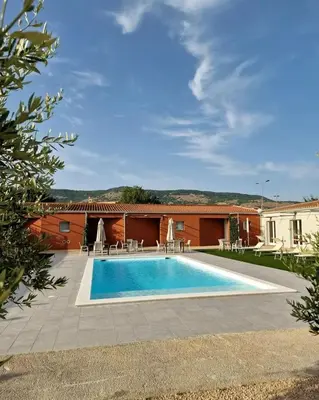 Piscina di Bisus de Jara o nelle vicinanze
