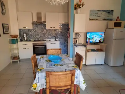 Cucina o angolo cottura di CASA ADELE a Villasimius al centro del paese !