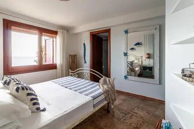 Letto o letti in una camera di Villa Gemma Torre delle Stelle Coast with infinity pool panoramic terraces and garden