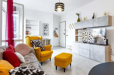 Cucina o angolo cottura di GuestHost - Cagliari Flat near the Station with Balcony!