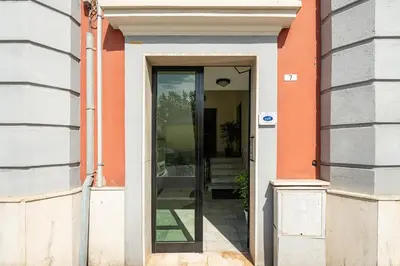 Facciata o entrata di La Plaia Suites