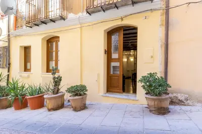 Facciata o entrata di Casa Buragna
